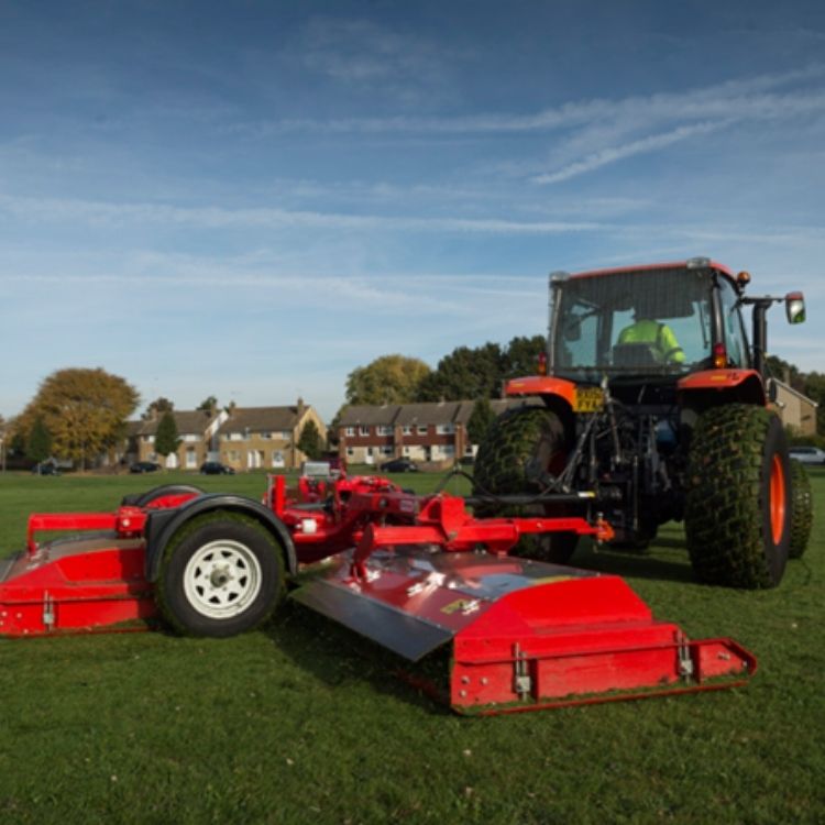 Image entitled Grass Cutting Gallery